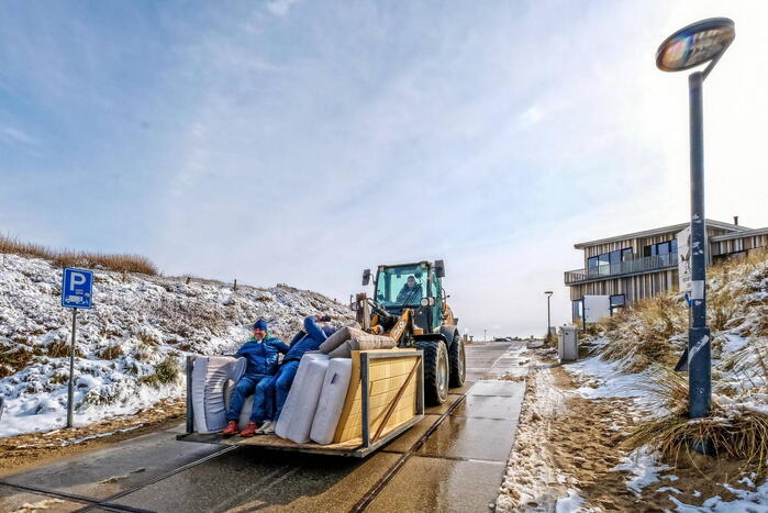 Voorjaarsschoonmaak in de sneeuw