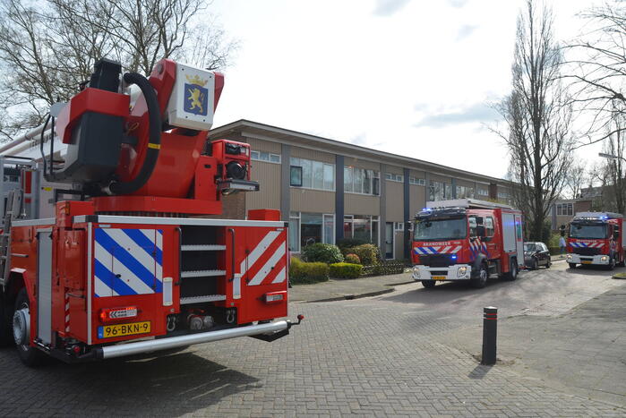 Brand in keuken van woning in Jan van Scorelbuurt