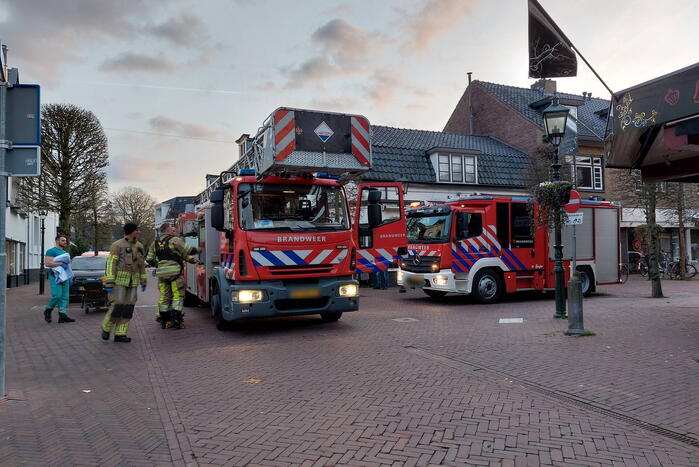 Traumahelikoper landt in voortuin van villa