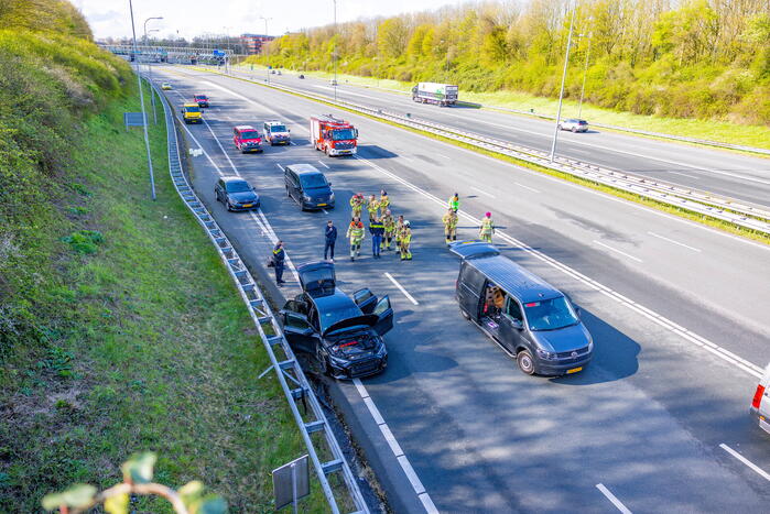 Snelweg afgesloten na politieachtervolging