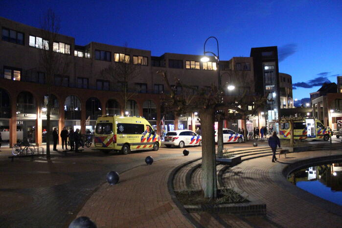 Traumahelikopter ingezet voor gewond persoon op straat