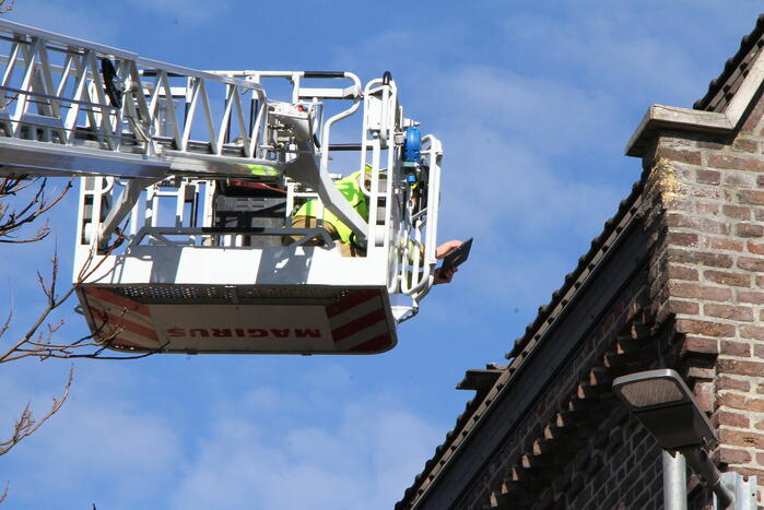 Dakpannen zorgen voor gevaarlijk situatie