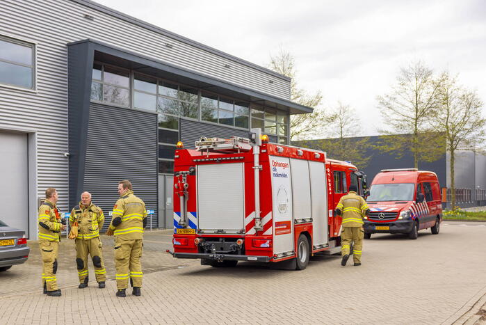 Brandweer verricht nacontrole in pand van Classic Car Ratings