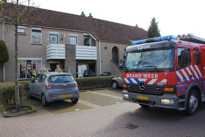 Brandweer verricht metingen na koolstofmonoxide melding