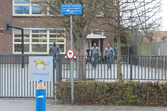 Omgeving basisschool afgezet door verdachte situatie