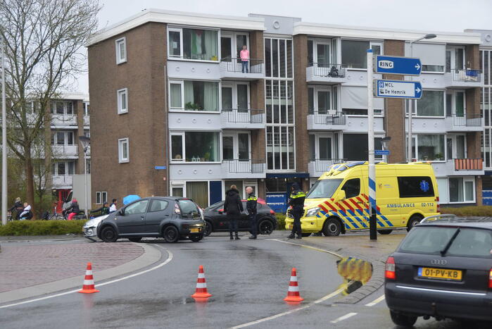 Schade na ongeval op rotonde