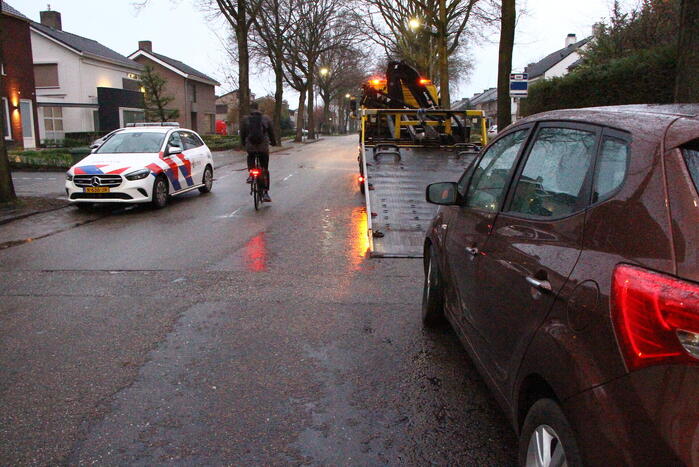 Auto weggesleept na ongeval