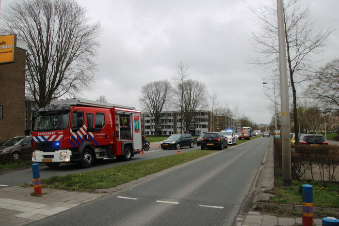 Bestuurder van bestelbus botst op voorganger