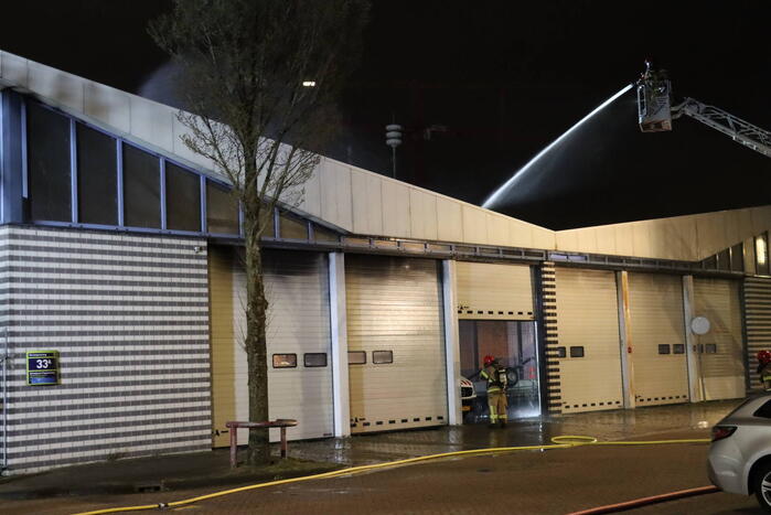 Grote brand bij afvalverwerkingsbedrijf