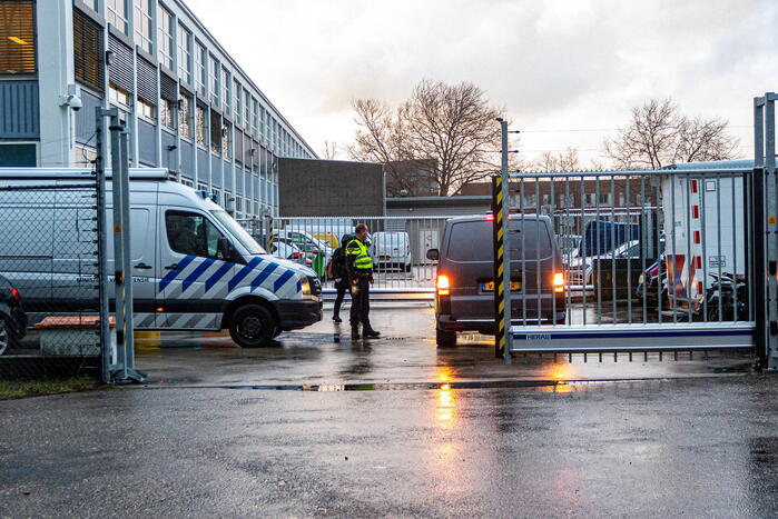 Explosieven aangetroffen in auto na inbeslagname