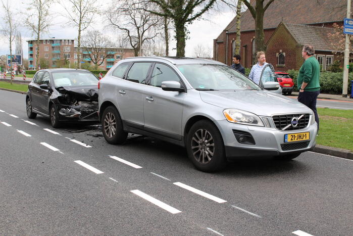 Veel schade bij kop-staart botsing