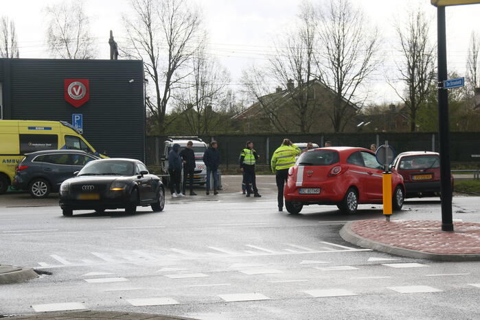 Schade na ongeval op kruising