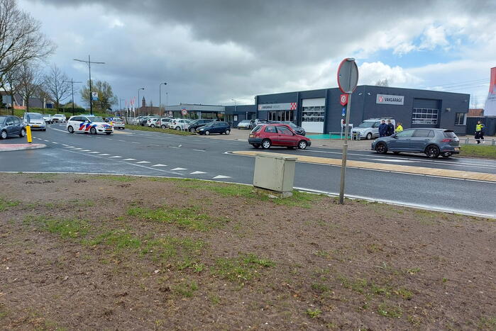 Schade na ongeval op kruising