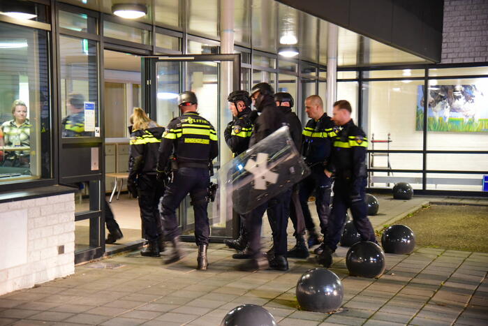 Persoon sticht brand in cel tbs-kliniek