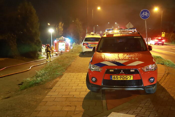 Bewoner start bluspoging bij brand