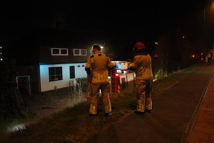 Bewoner start bluspoging bij brand
