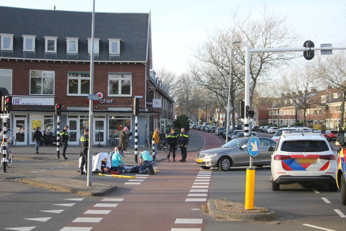Scooterrijder gewond bij botsing met auto