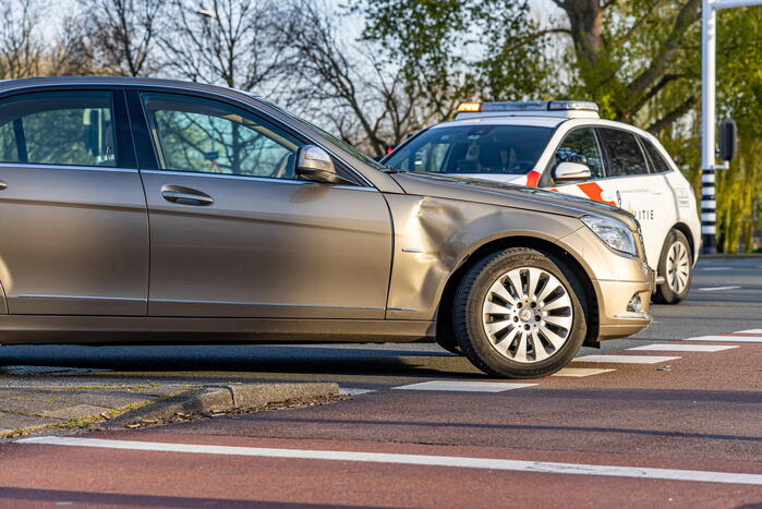 Scooterrijder gewond bij botsing met auto