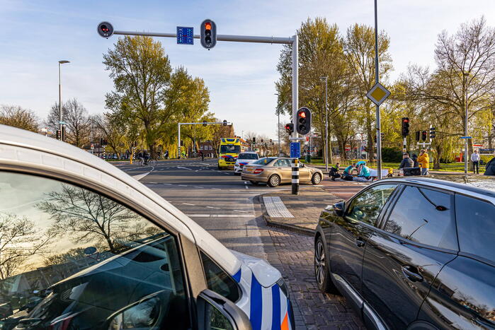 Scooterrijder gewond bij botsing met auto