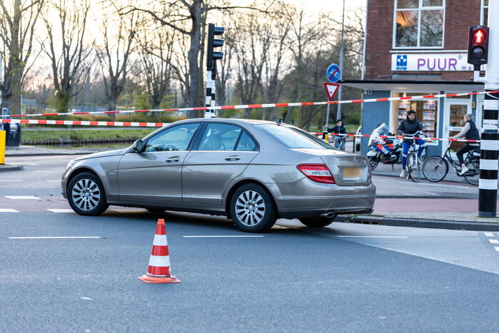 Scooterrijder gewond bij botsing met auto