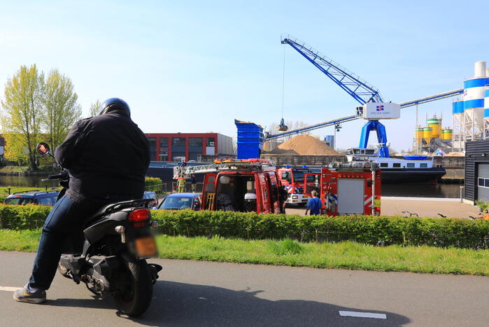 Roeibak Roeivereniging Hemus gezonken in de Eem