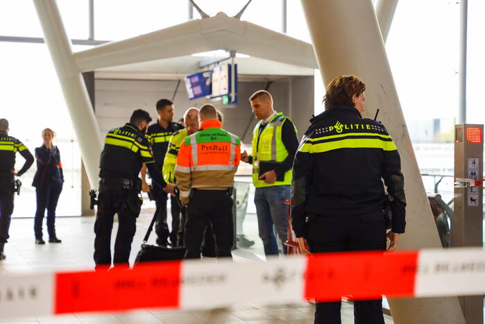 Centraal station deels ontruimd na aantreffen verdacht pakket