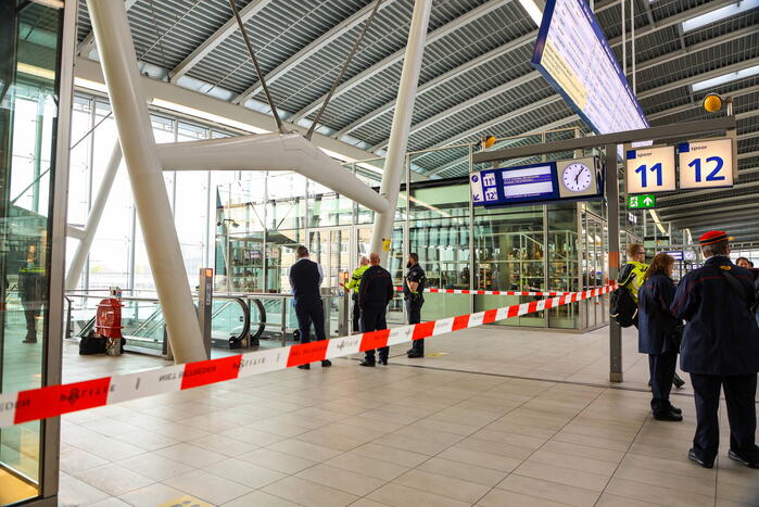 Centraal station deels ontruimd na aantreffen verdacht pakket