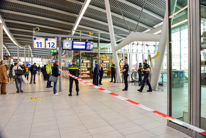 Centraal station deels ontruimd na aantreffen verdacht pakket