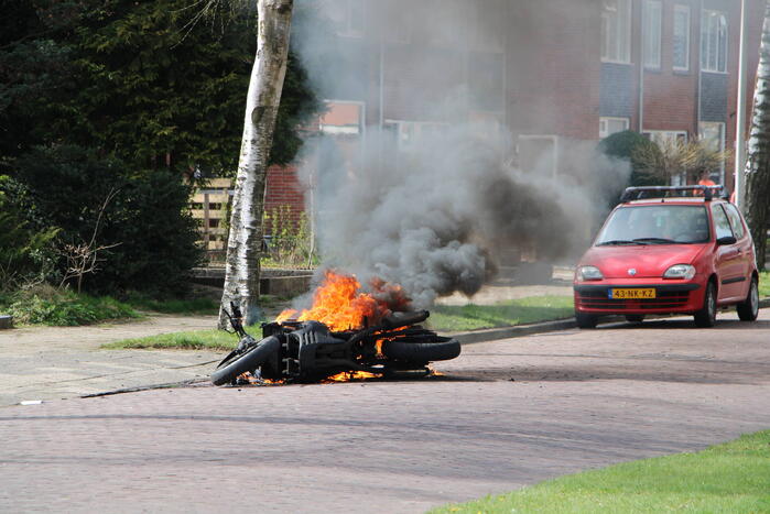 Motor gaat in vlammen op