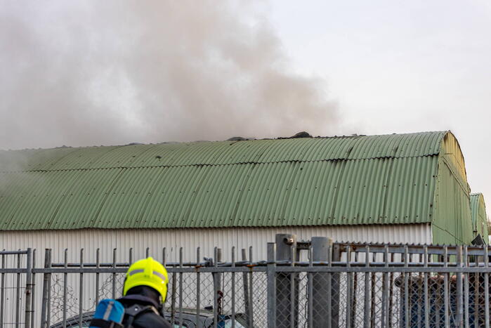 Grote brand in autosloperij