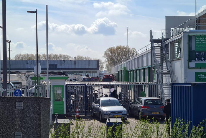 Veel rook bij brand in loods