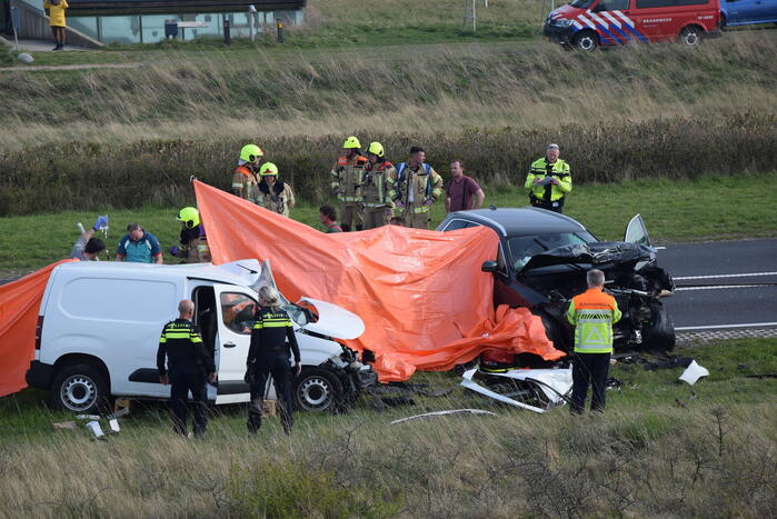 Dode en zwaar gewonde bij ernstig ongeluk
