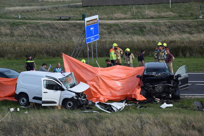 Dode en zwaar gewonde bij ernstig ongeluk