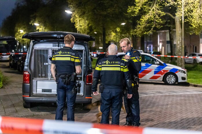 Politie lost schoten na vermoedelijke woninginbraak