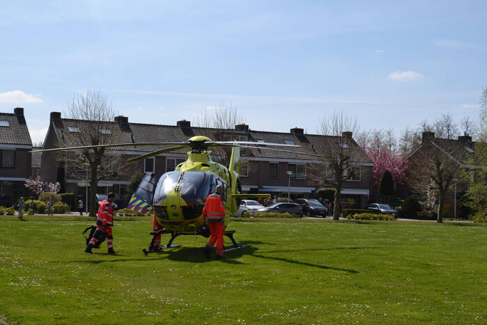 Traumahelikopter trekt veel bekijks