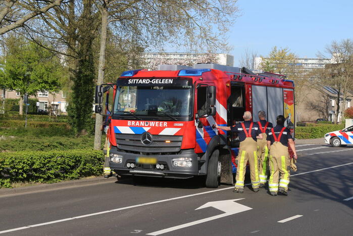 Persoon op scootmobiel gewond bij botsing met auto