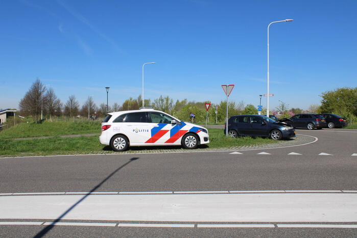 Schade bij frontale botsing op kruising