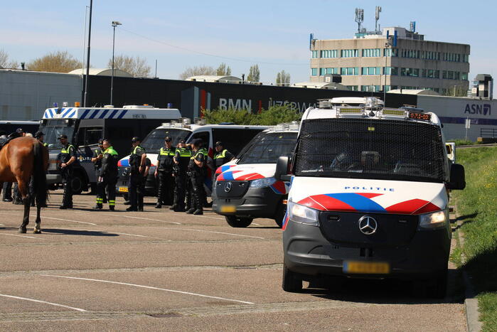 Veel politie op de been tijdens TOTO KNVB bekerfinale in Feijenoord-stadion