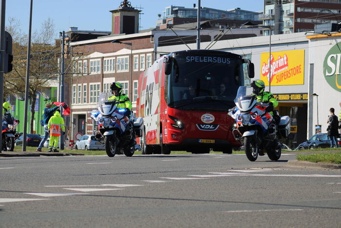Veel politie op de been tijdens TOTO KNVB bekerfinale in Feijenoord-stadion