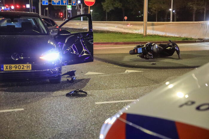 Scooterrijder gewond bij aanrijding op kruising voor Amerena