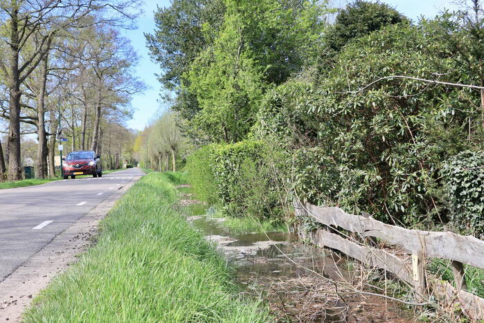 Waterleiding geraakt tijdens plaatsen van groentekas