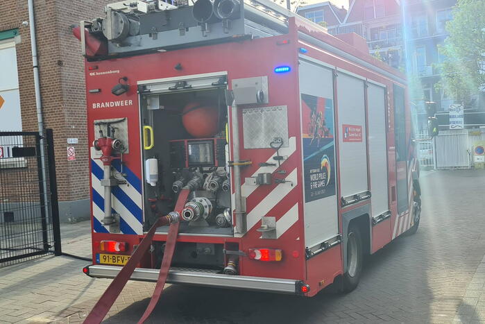 Veel rook bij brand in heg