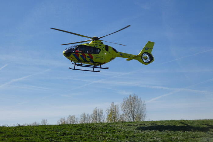 Dode bij aanrijding auto en vrachtwagen