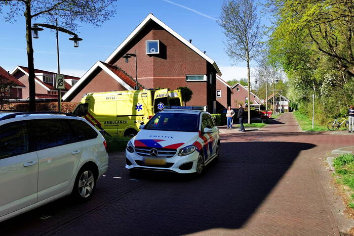 Bestuurder vrachtwagen slaat op de vlucht na aanrijding