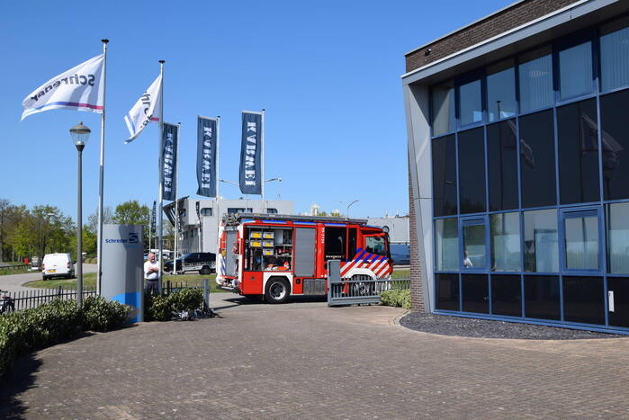 Brand in spouwmuur na wegbranden van onkruid