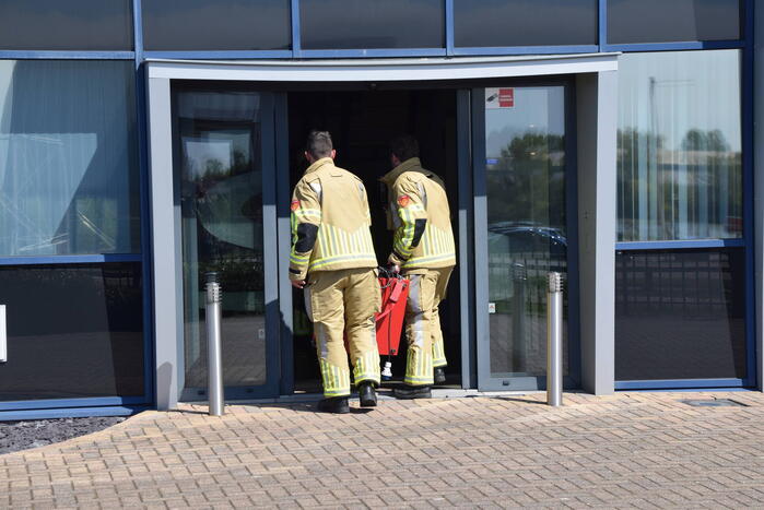 Brand in spouwmuur na wegbranden van onkruid
