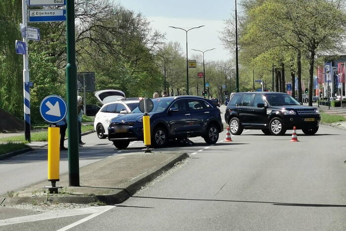 Bestuurder snorscooter gewond bij aanrijding met personenauto