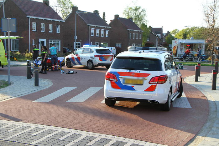Wielrenner gewond door ongeval met personenauto