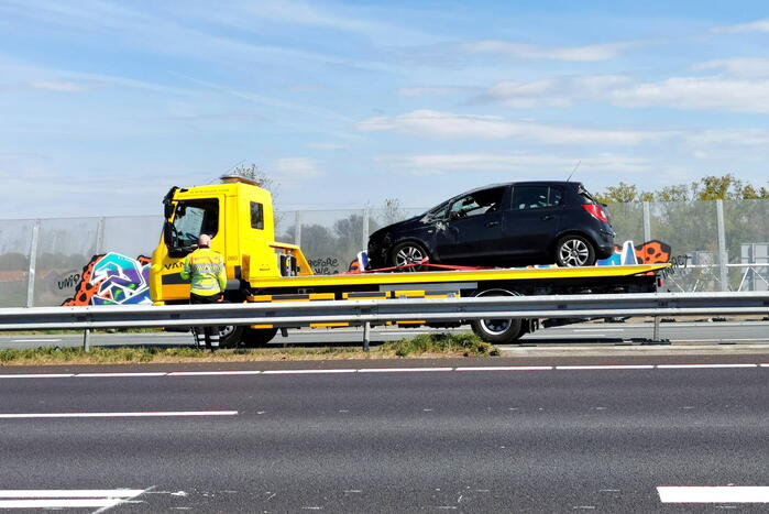 Auto belandt op zijn kop bij ongeval