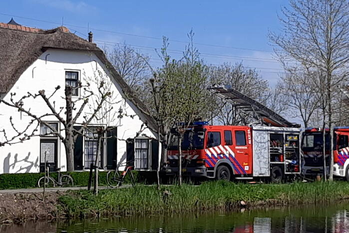 Brand in schoorsteen van vrijstaande woning